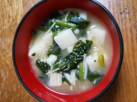 はんぺんとほうれん草とえのきのお味噌汁